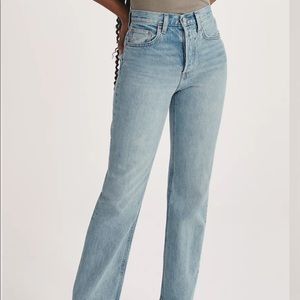 Aritzia’s Denim Forum Joni 29l Jeans size 25 (fits like a 27!)